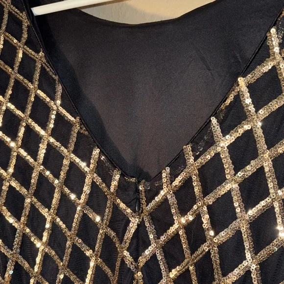 NWOT Forever 21 Long Sleeve Black Gold Diamond Pattern Sequence Mini Body - Picture 6 of 9